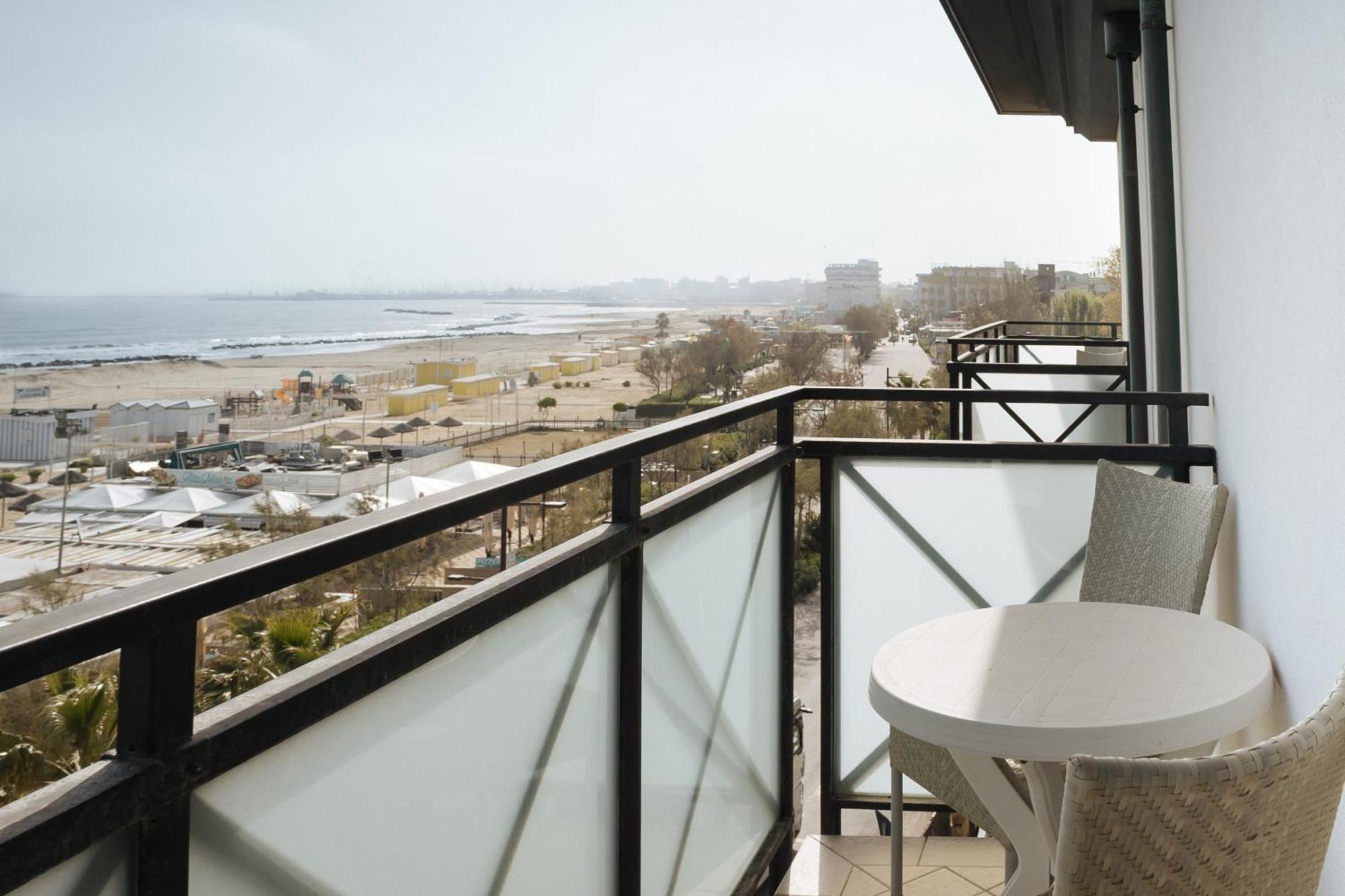 Gabbiano Apartments Rimini Dış mekan fotoğraf