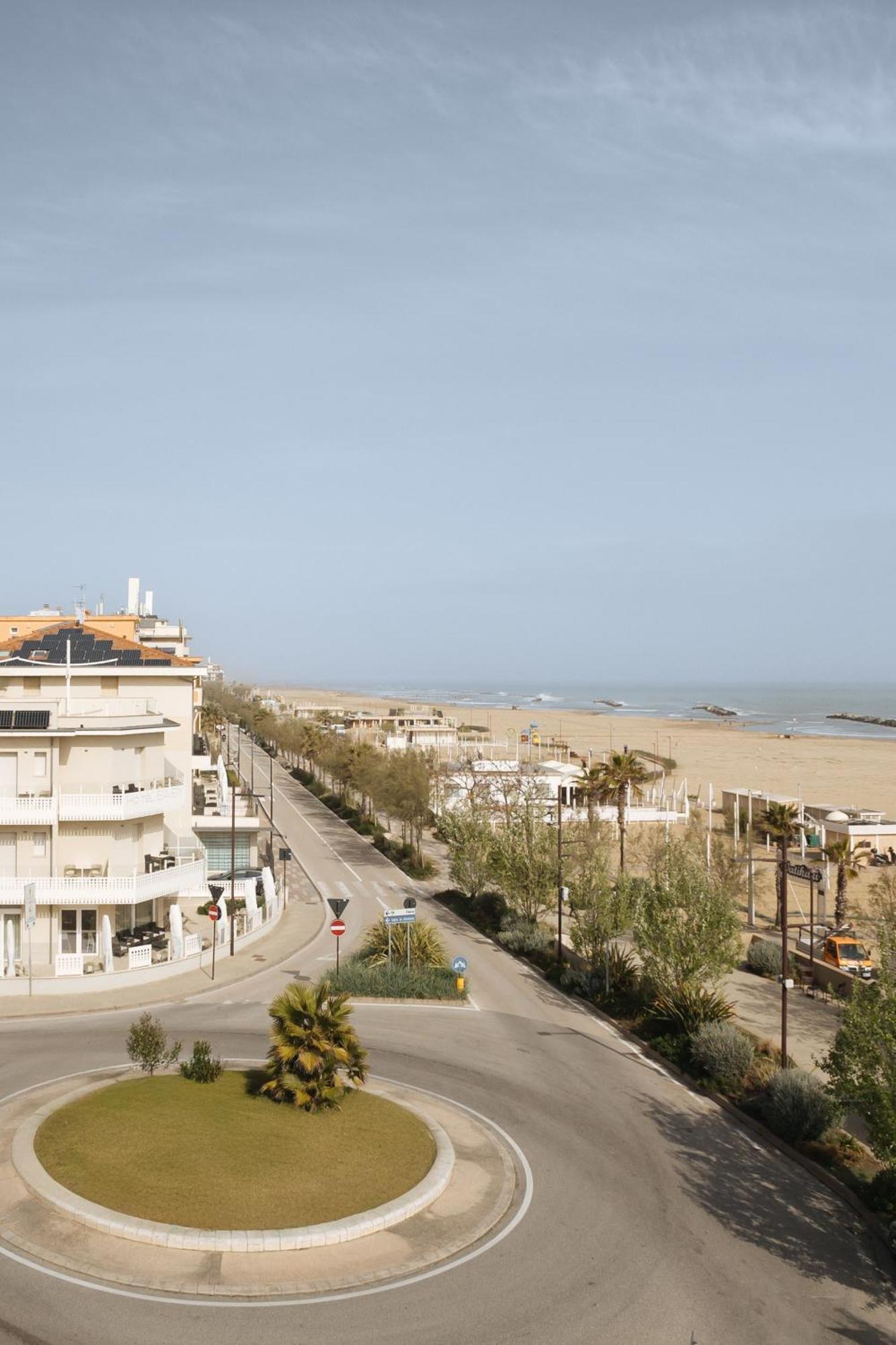 Gabbiano Apartments Rimini Dış mekan fotoğraf
