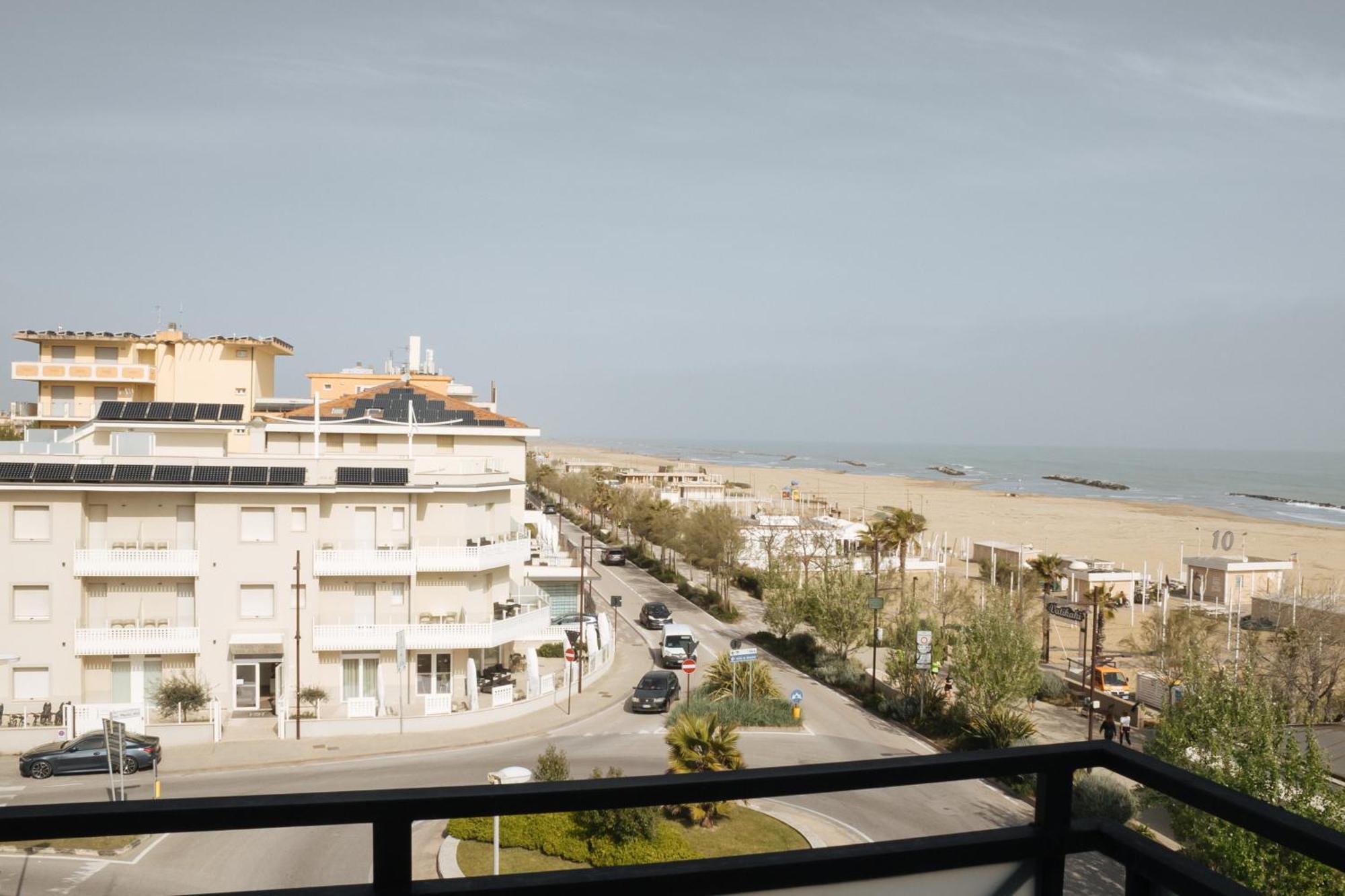 Gabbiano Apartments Rimini Dış mekan fotoğraf