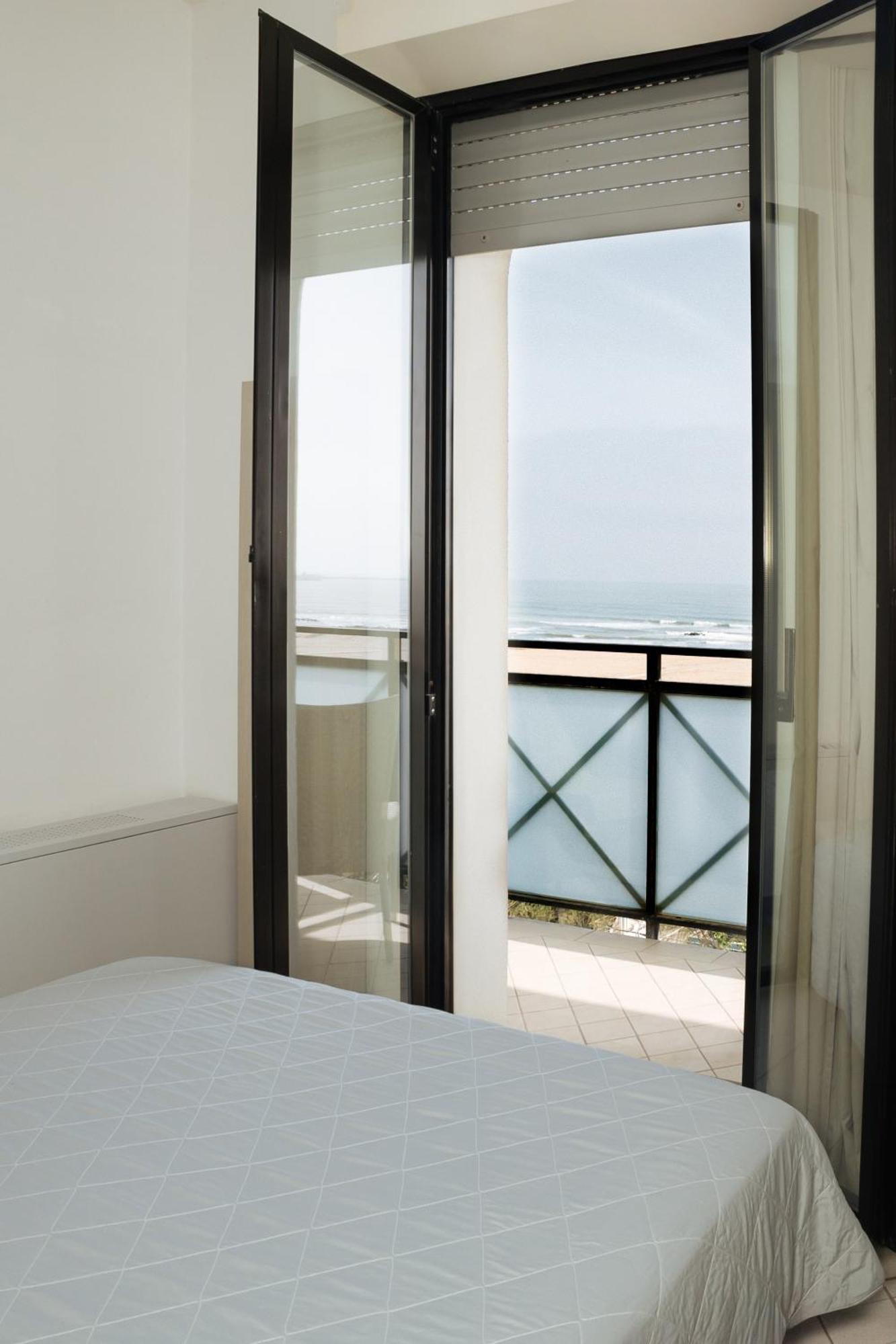 Gabbiano Apartments Rimini Dış mekan fotoğraf