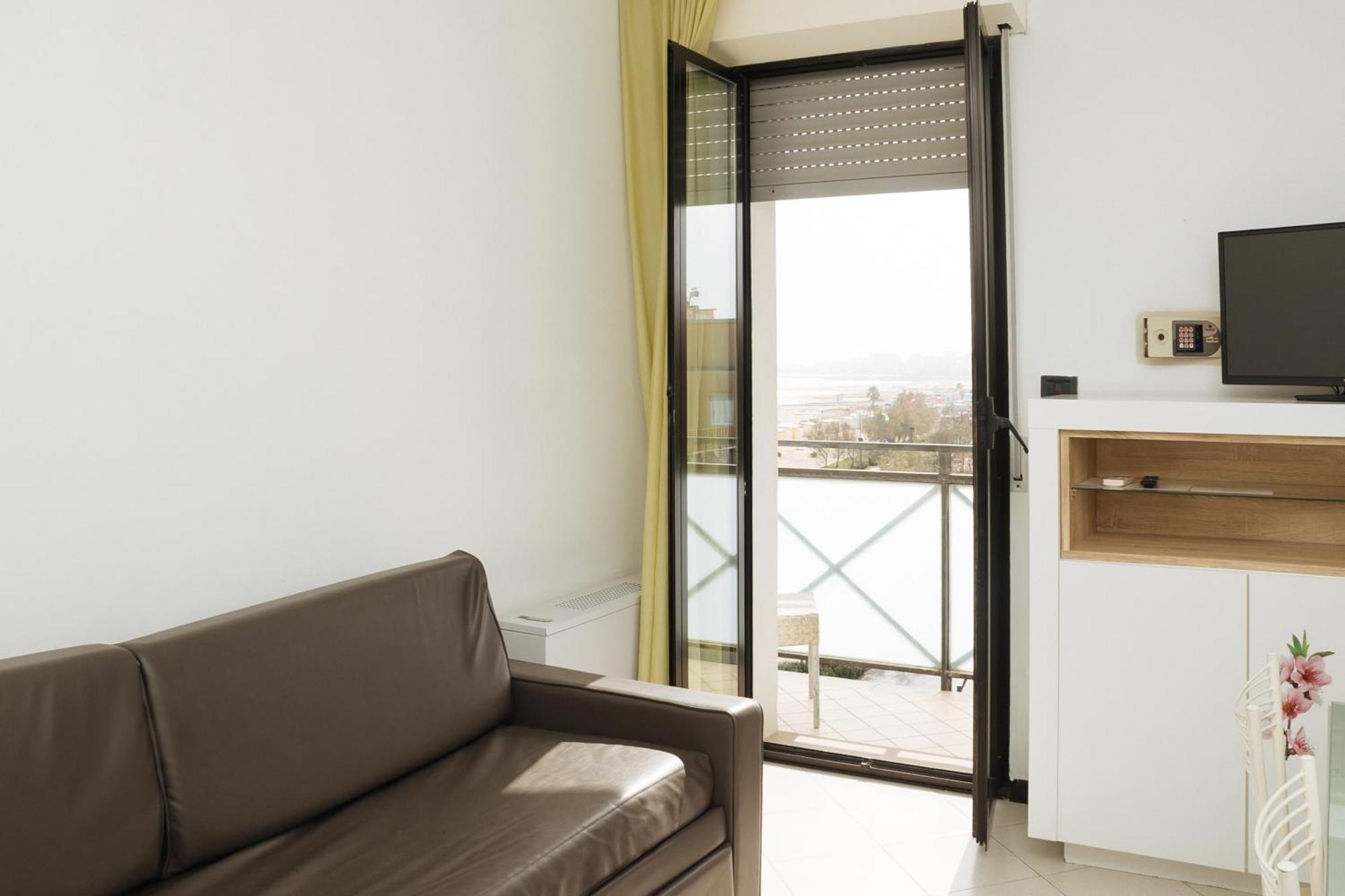 Gabbiano Apartments Rimini Dış mekan fotoğraf